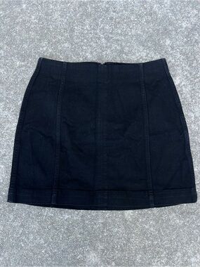 Wild Fable Black Denim Mini Skirt Vertical Seam Structured Size 6